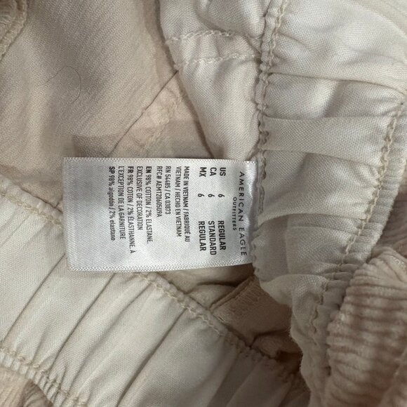 American Eagle Barrel Corduroy Jeans Size 6 White | High Waist Soft Corduroy - Picture 5 of 6